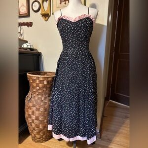 Vintage 70’s floral prairie midi / maxi dress